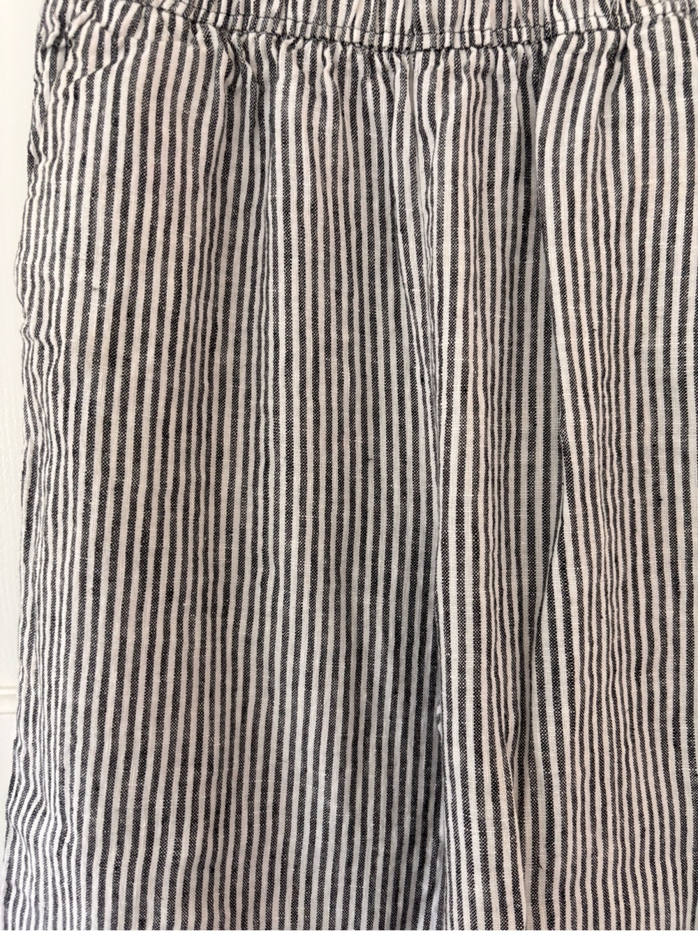 Reformation Light Gray Pinstripe Wide-Leg Pull-On Pants - Picture 5 of 5